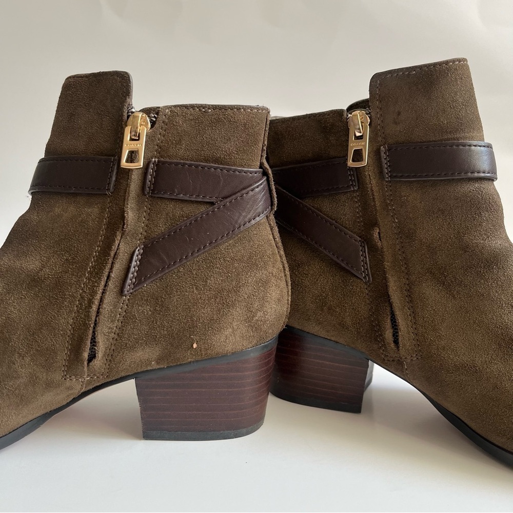 COACH- Dark Green Olive Ankle Boots with Zipper Size 7.5 - Picture 4 of 13